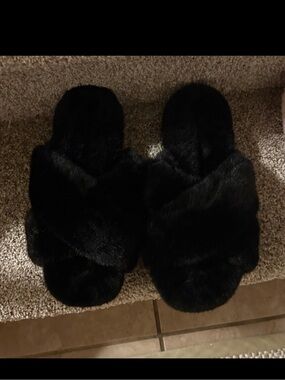 TORGEIS Luna Faux Fur Slipper